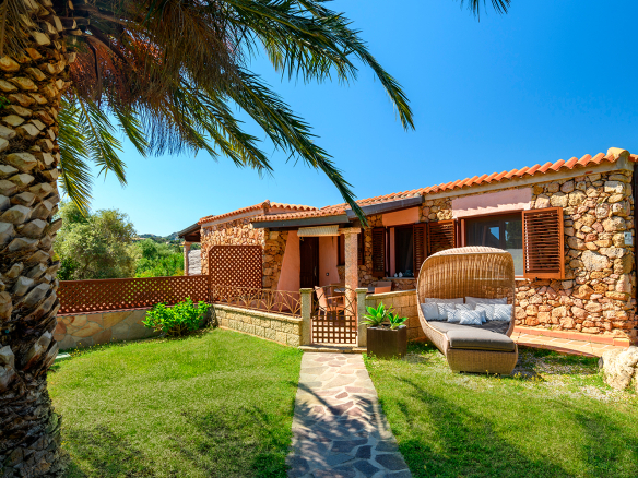 Villa MARINA                                                            Porto Rotondo, Porzione di Villa in Vendita