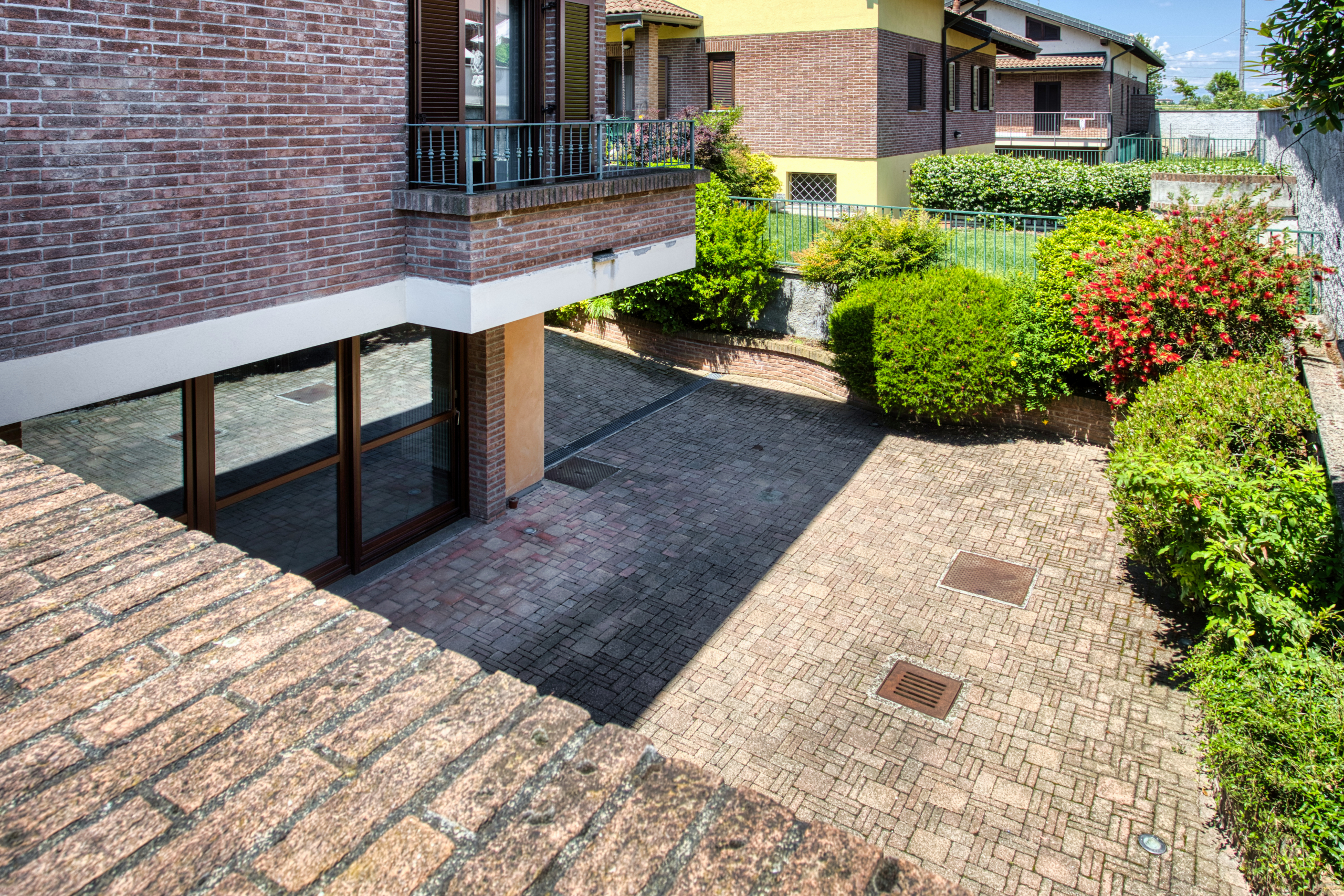 Moderna Villa Unifamiliare in Vendita a Olengo, Novara