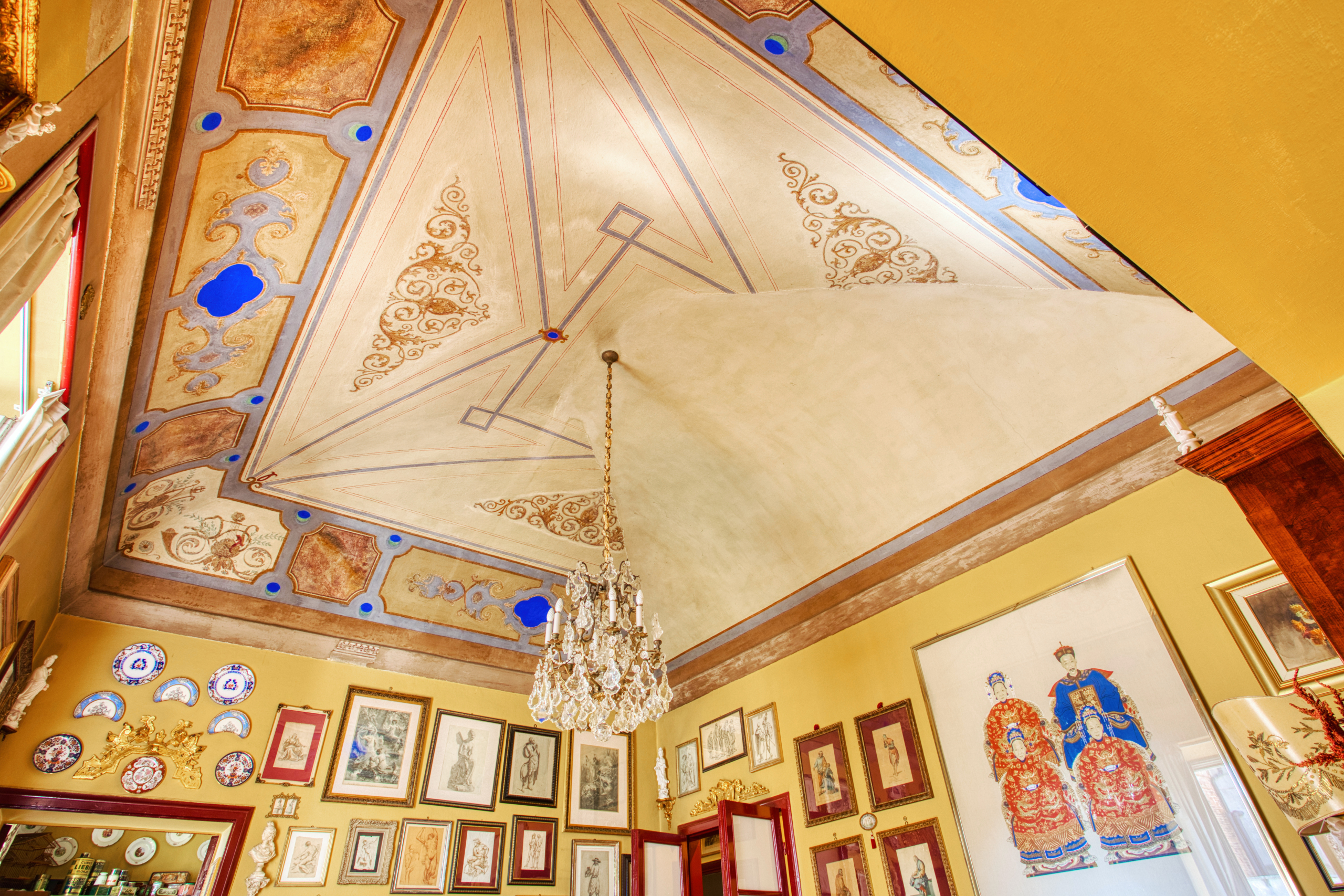 Appartamento storico in Corso Cavour, Novara